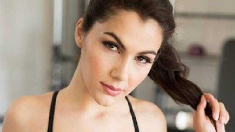 Valentina Nappi Height