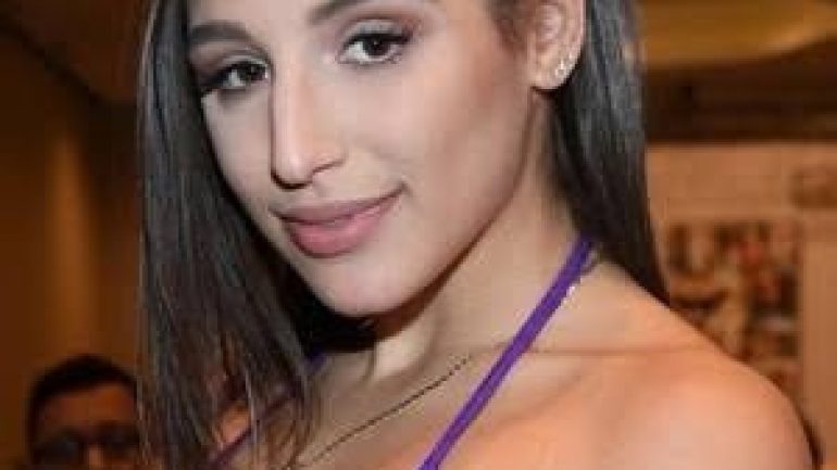 Abella Danger's Blue Hair Styling Tips - wide 2