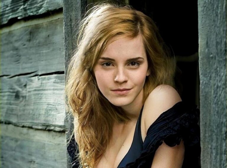 Emma Watson - Body Measurements - Height - Weight - Eye Color