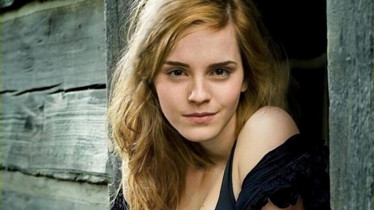 Emma Watson – Body Measurements – Height – Weight – Eye Color