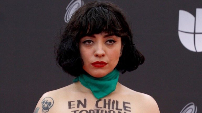 Mon Laferte – Body Measurements – Height – Weight – Eye Color
