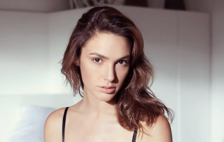 Gal Gadot Height Weight Body Measurements Eye Color