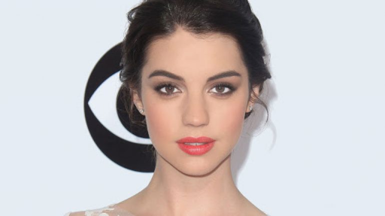 Adelaide Kane – Height – Weight – Body Measurements – Eye Color