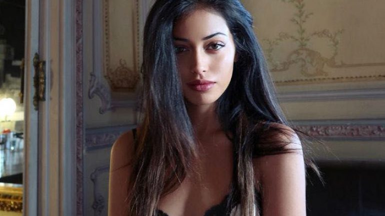 Cindy Kimberly – Height – Weight – Body Measurements – Eye Color – Wiki