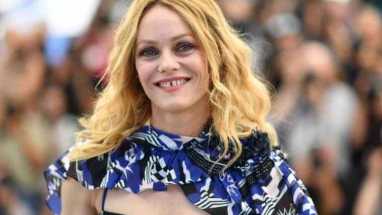 Vanessa Paradis – Height – Weight – Body Measurements – Eye Color