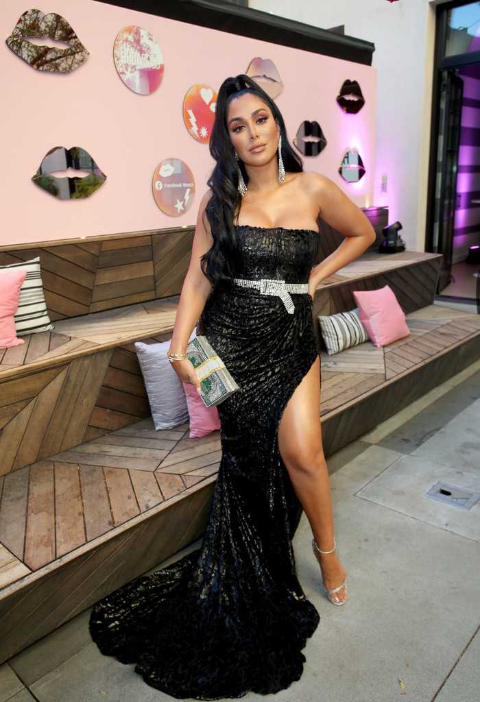 Huda Kattan - Height – Weight – Body Measurements – Eye Color – Wiki