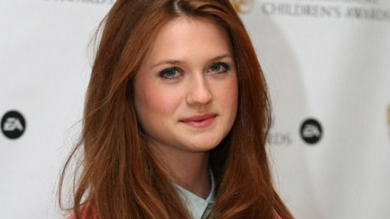 Bonnie Wright – Height – Weight – Body Measurements – Eye Color