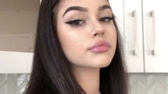 Maggie Lindemann – Height – Weight – Body Measurements – Eye Color
