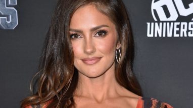 Minka Kelly – Height – Weight – Body Measurements – Eye Color
