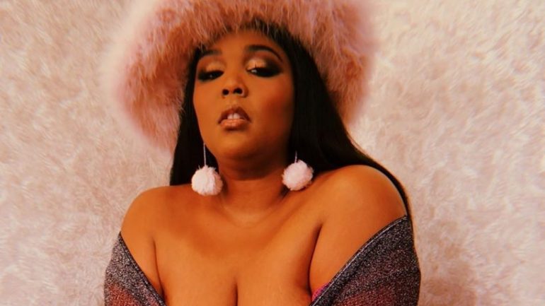 Lizzo – Height – Weight – Body Measurements – Eye Color