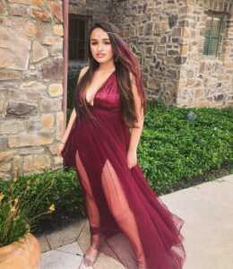 Jazz Jennings - Height – Weight – Body Measurements – Eye Color