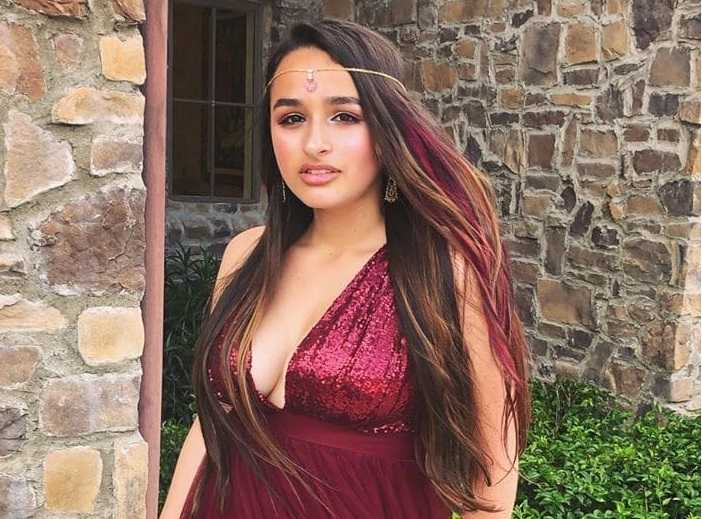 Jazz Jennings Height Weight Body Measurements Eye Color