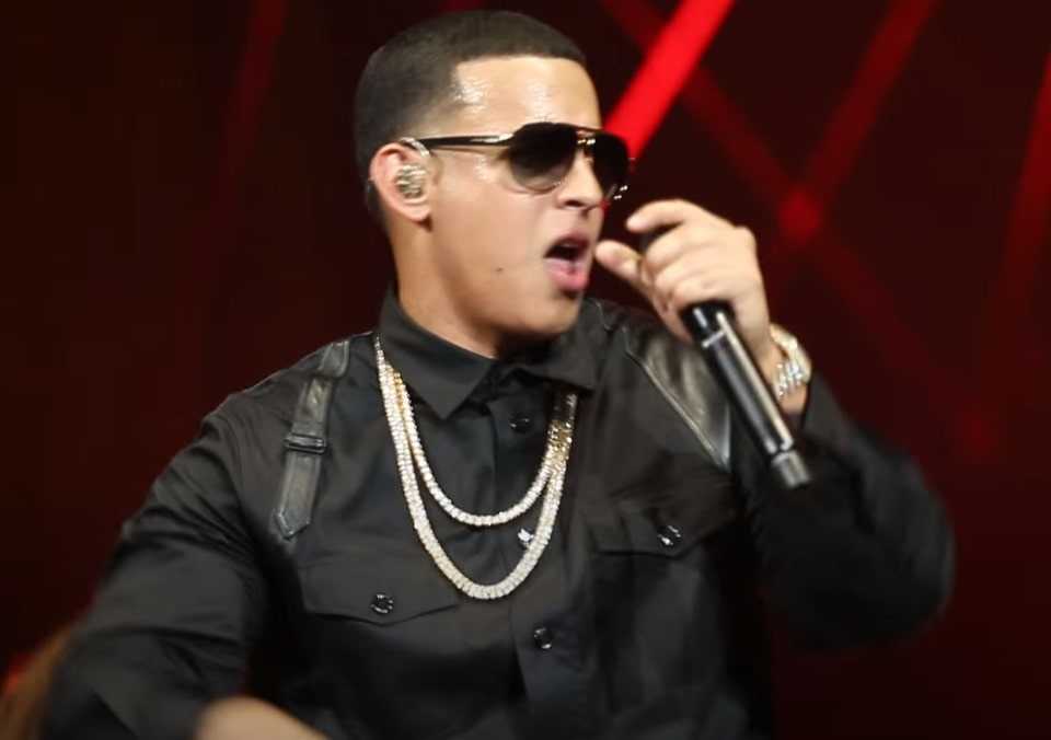 Daddy Yankee - Height – Weight – Measurements – Eye Color