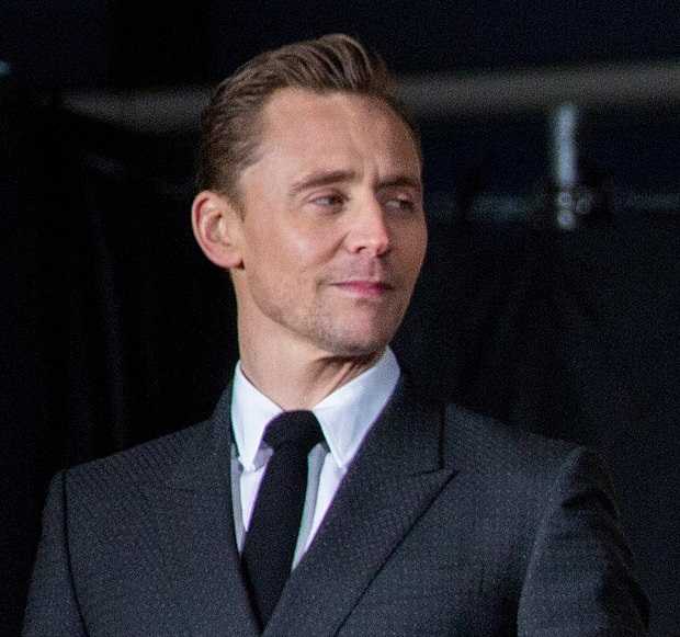 How Tall Is Tom Hiddleston? The 'Loki' Actor's Height, Confirmed